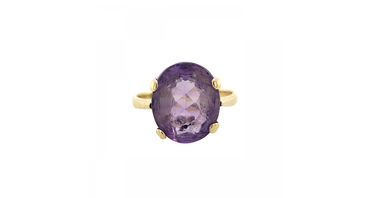 9ct Yellow Gold Amethyst Ring