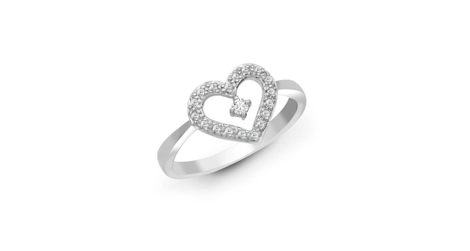 18ct White Gold Heart Shaped Diamond Ring