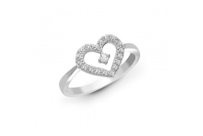 18ct White Gold Heart Shaped Diamond Ring