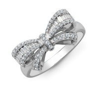 18ct White Gold 0.46ct Diamond Bow Ring