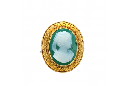 18ct Yellow Gold 1930 Green Cameo Brooch