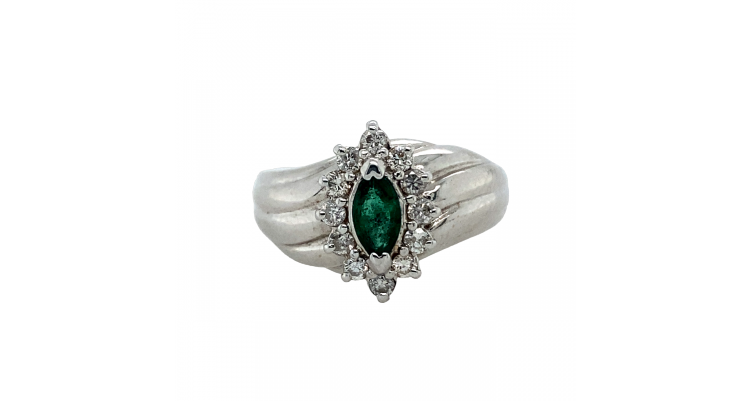 14ct White Gold Emerald & Diamond Ring