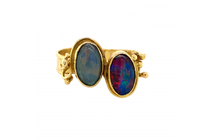 18ct Yellow Gold 1976 Opal Ring