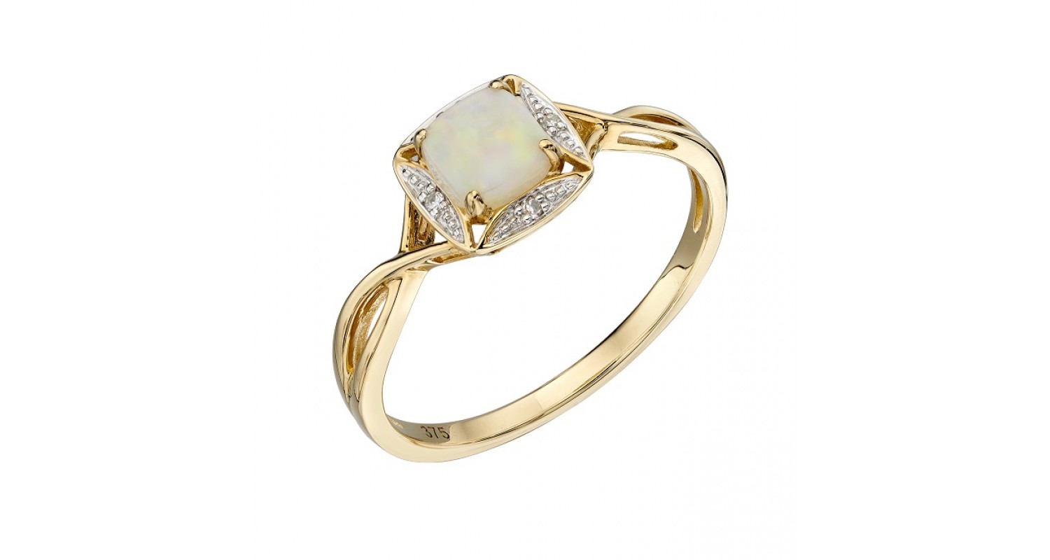 9ct Yellow Gold Opal & Diamond Ring