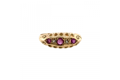 9ct Yellow Gold 1915 Ruby & Diamond Ring